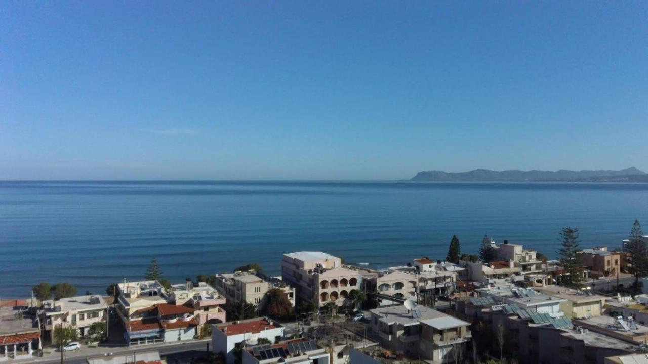 Blue Villas Agia Marina  Exterior photo